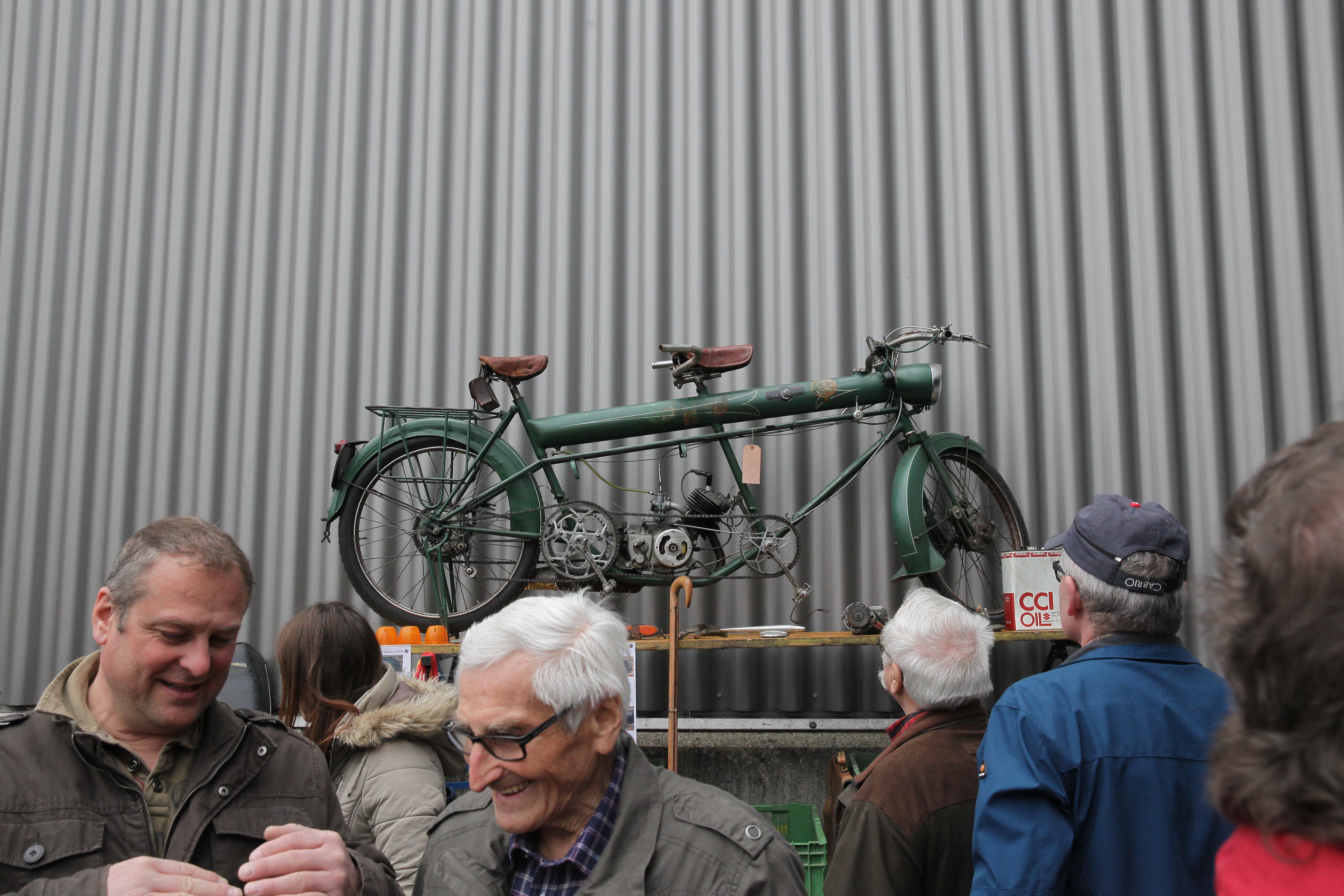 Oldtimer- & Teilemarkt Fribourg